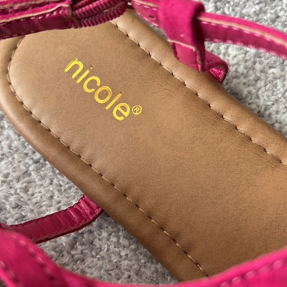 Nicole Woman’s Sandals NWOT - Picture 3 of 6
